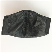Ansigtsmaske med sort mesh på bagsiden